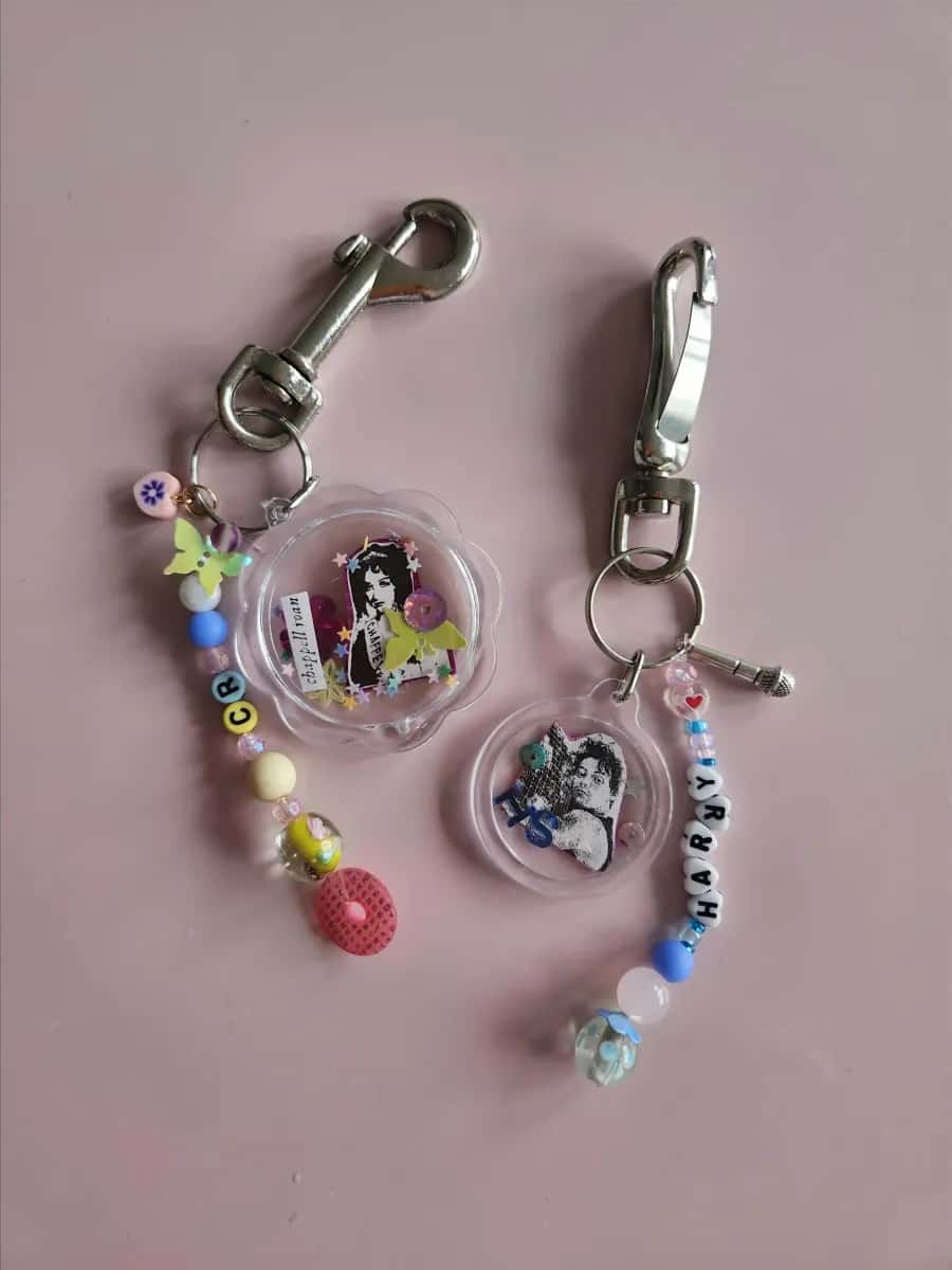 Craft night with Corrina – Girly pop keychains