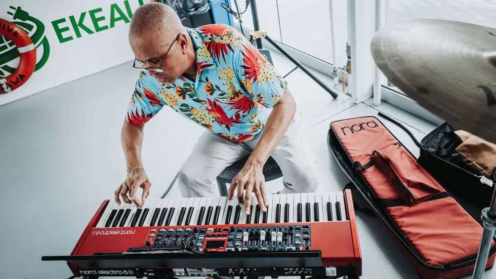 Miguel de Armas: The Feeling of Free