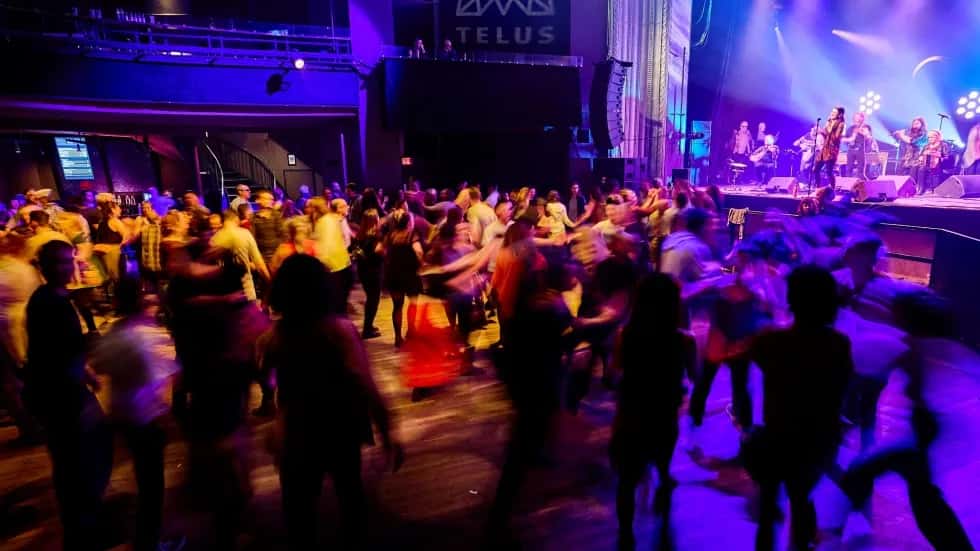 Post-show Dance Party: Traditional music and dance with La Déferlance and Yaëlle Azoulay