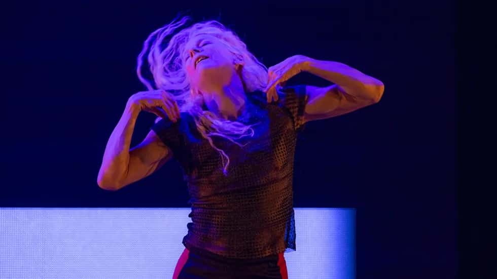 danses vagabondes: Louise Lacavalier │Fou Glorieux