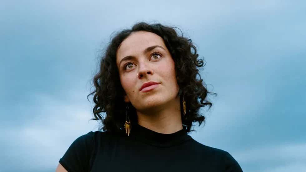 Mia Kelly: with Basset the Band