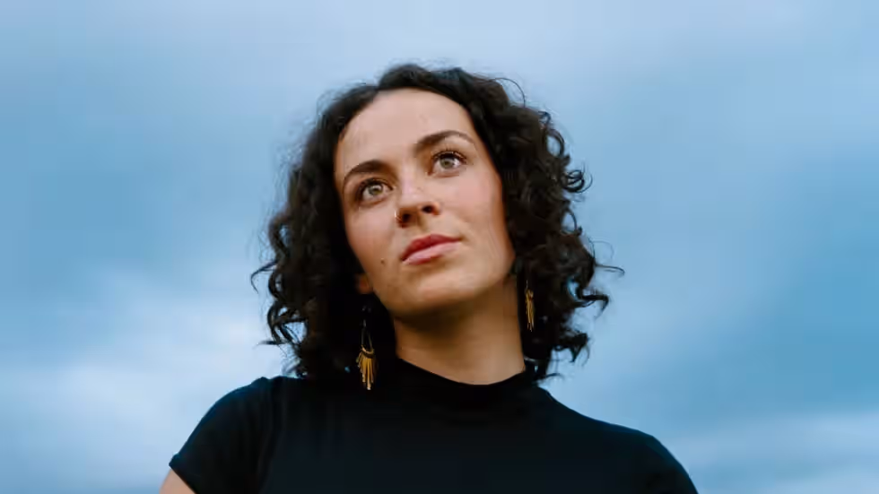 Mia Kelly: with Basset the Band