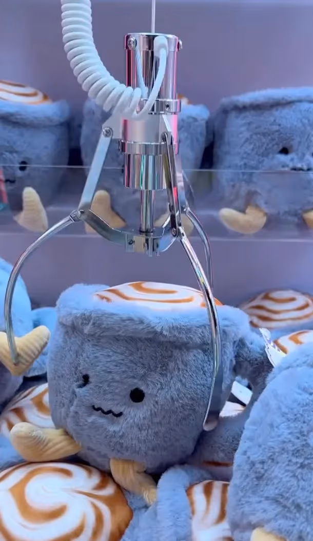 Claw World