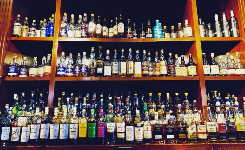 Deacon Brodie''s Pub