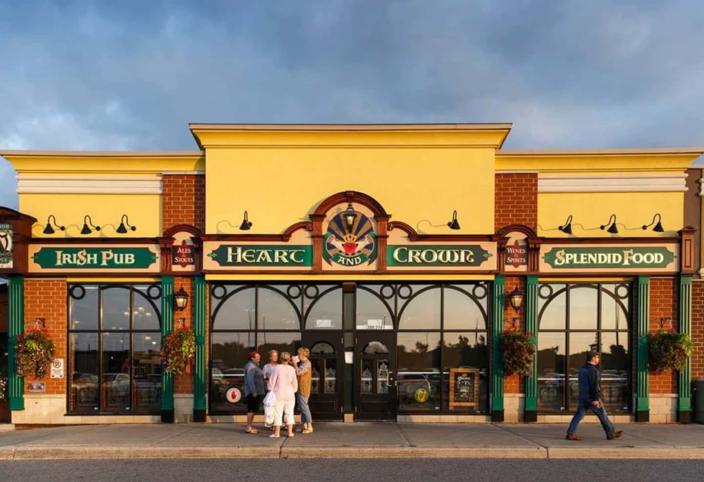 Heart & Crown – Barrhaven