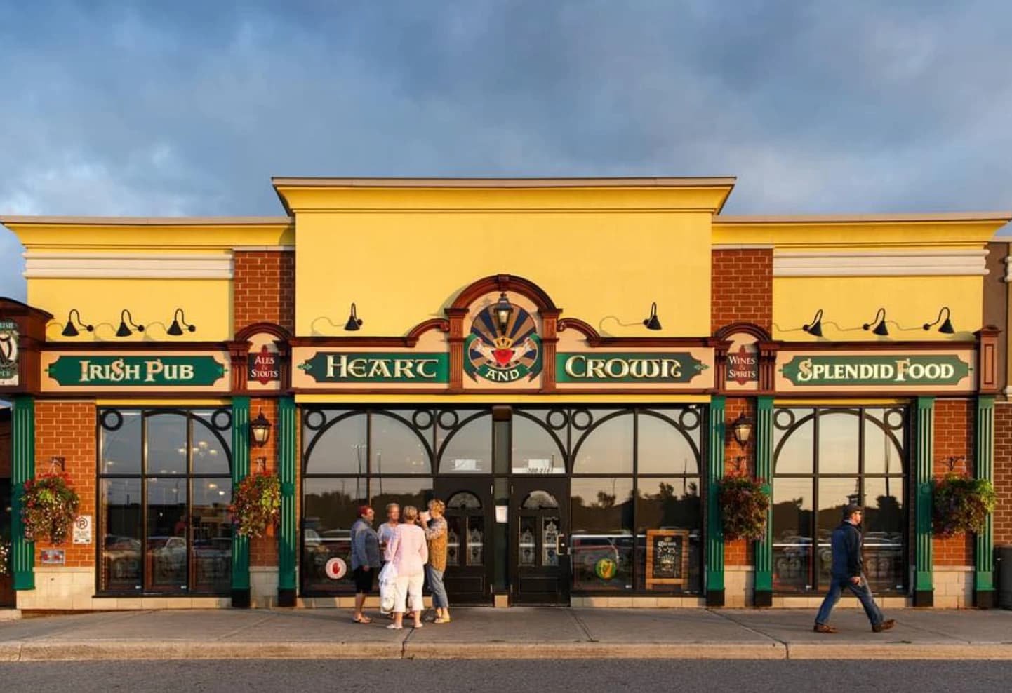 Heart & Crown – Barrhaven