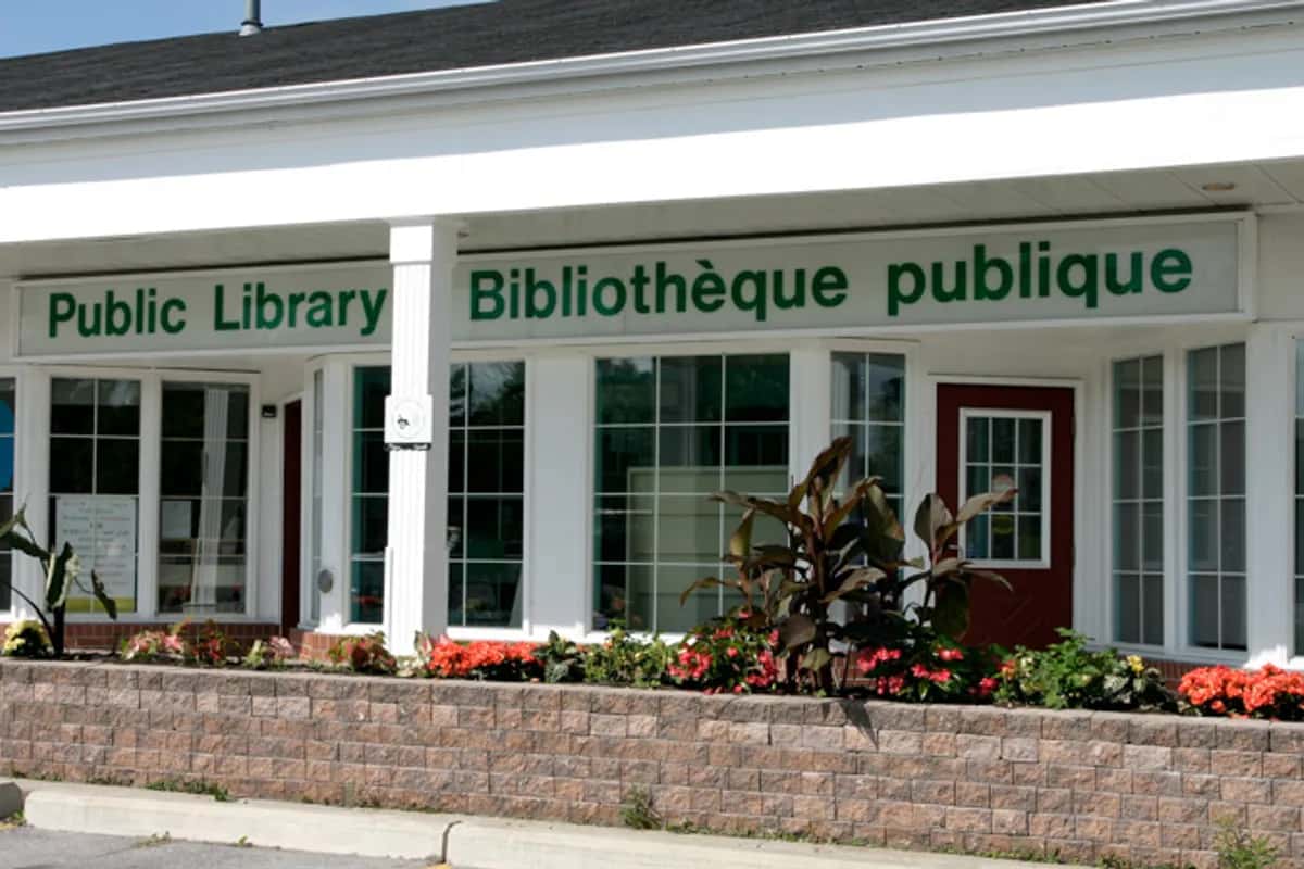 Ottawa Public Library — Blackburn Hamlet
