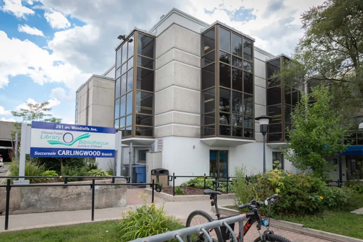 Ottawa Public Library — Carlingwood