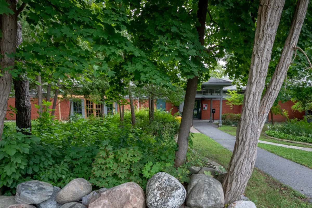 Ottawa Public Library — Rockcliffe Park