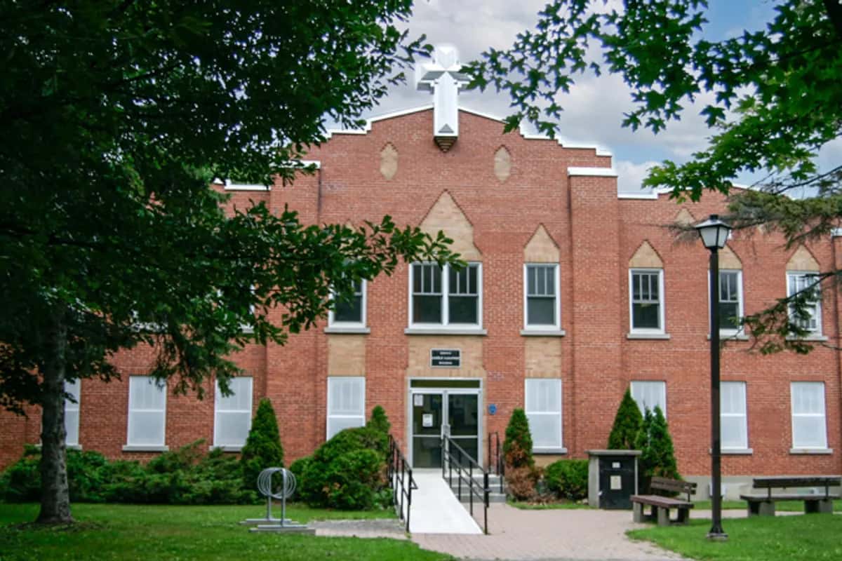 Ottawa Public Library — Vanier