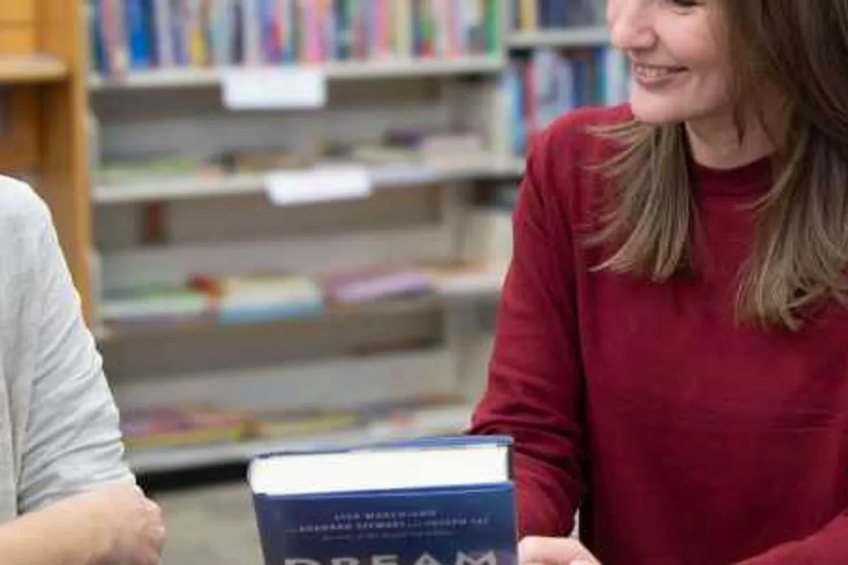 Library Pop-Up: Reading Recommendations and Read-a-like Tools