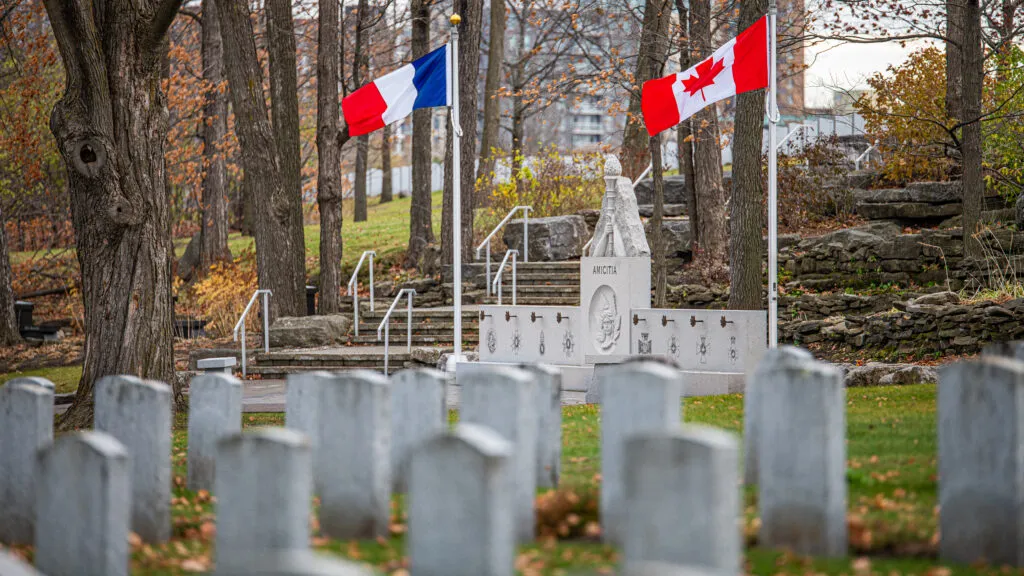 Amicitia France-Canada Remembrance Day Ceremony