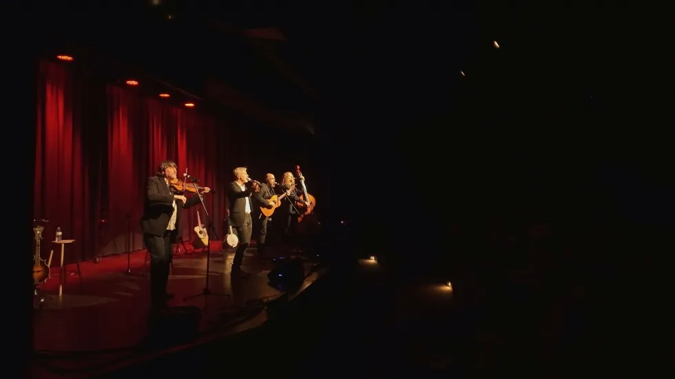 Robert Thomas and the sessionmen In Concert, with special guest Pat Moore Songs and stories of the road from one of Canada's finest songwriters