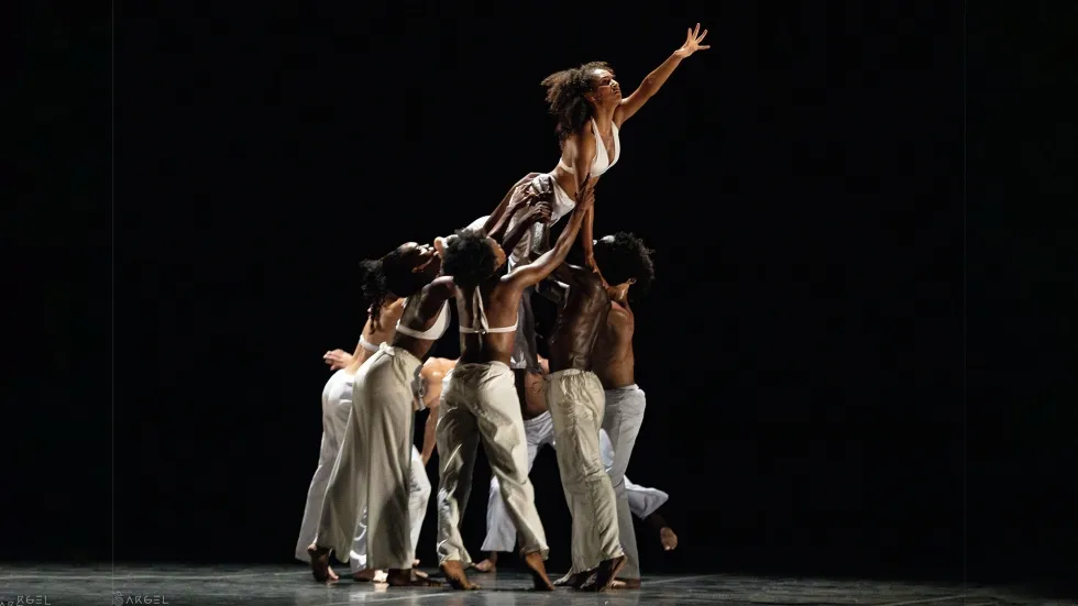 Danza Contemporánea de Cuba: Cuba, Here and Now