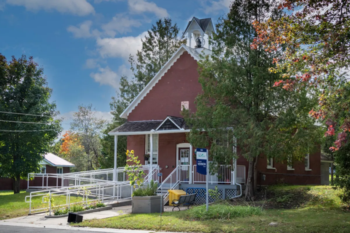 Ottawa Public Library — Vernon