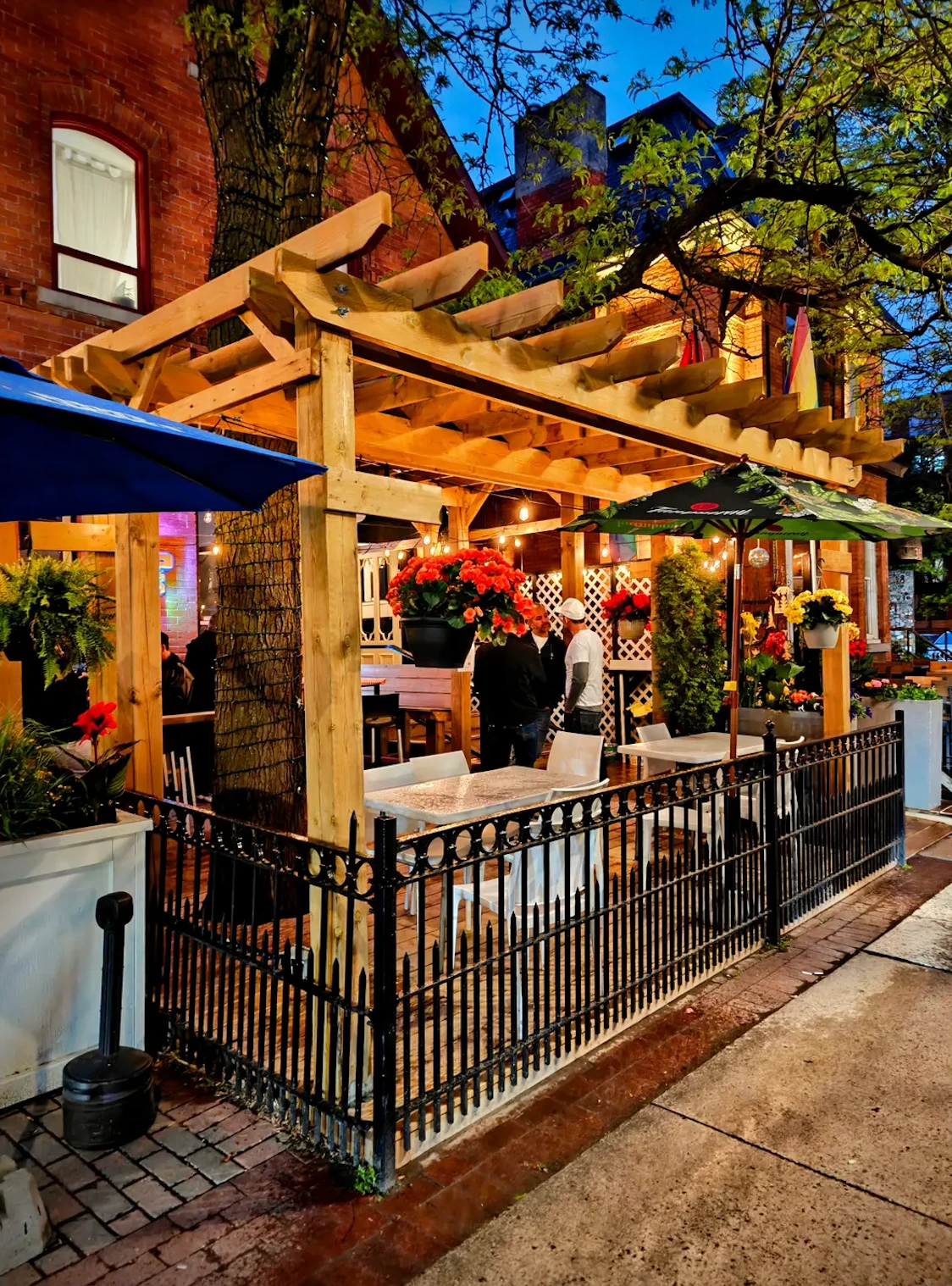 T''s Pub